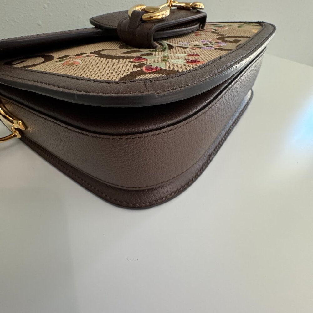 Gucci Horsebit Jumbo GG Floral Embroidered Accordion Shoulder Bag - Picture 12 of 17